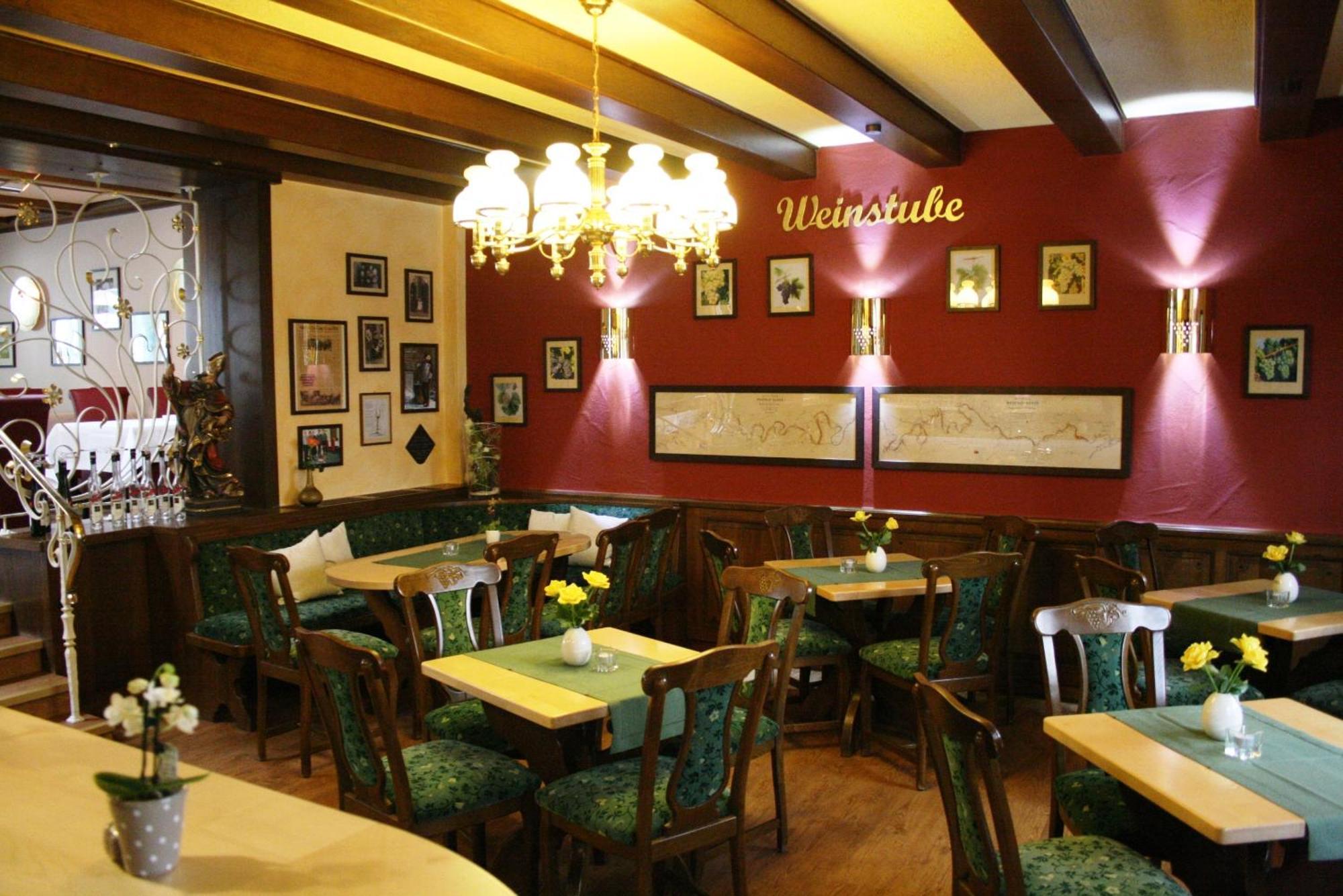Weinhotel Hubertus Garni Klotten Exterior foto
