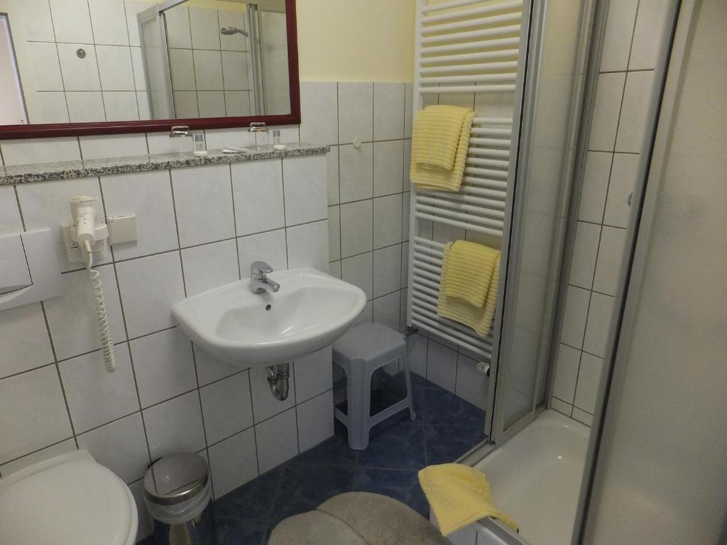 Weinhotel Hubertus Garni Klotten Habitación foto